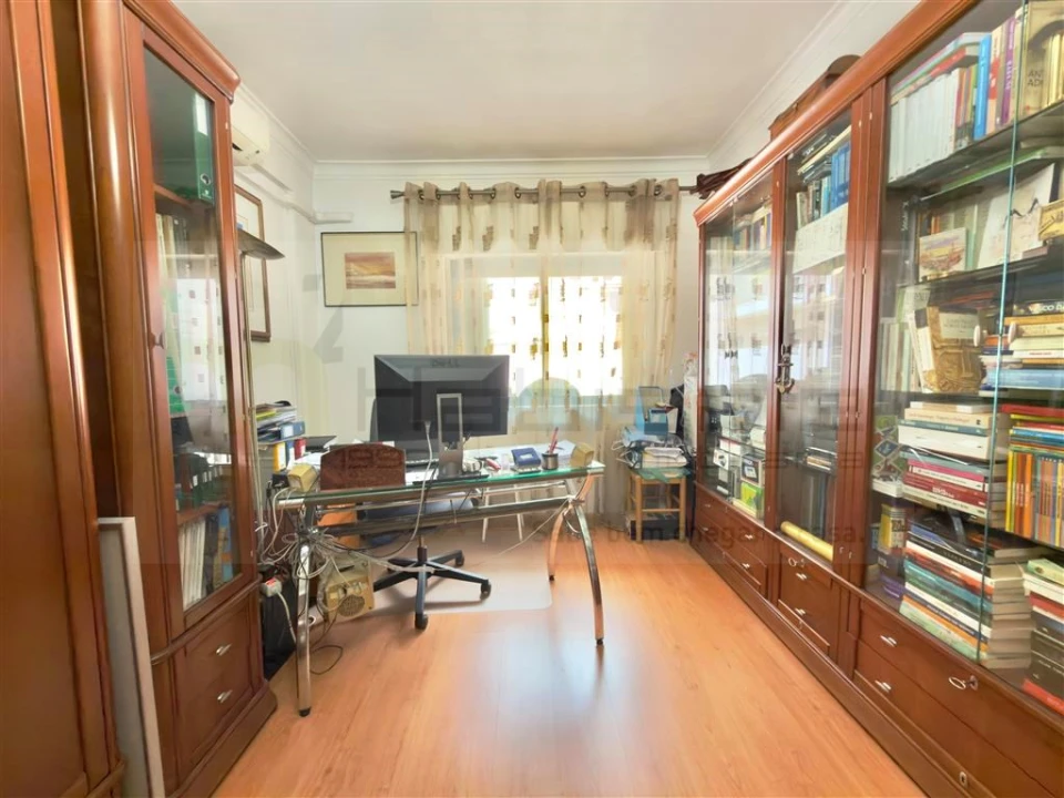 Apartamento T3 para Venda em Venteira Foto 23
