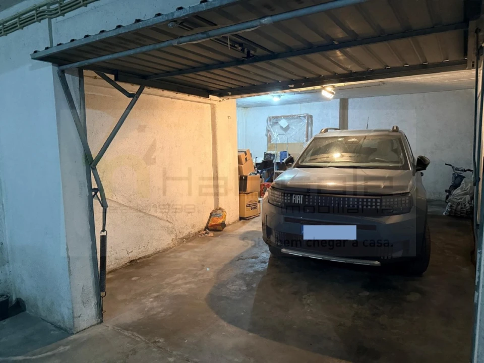 Apartamento T3 para Venda em Venteira Foto 24
