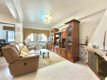 Apartamento T3 para Venda em Venteira