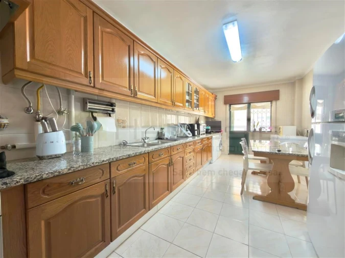 Apartamento T3 para Venda em Venteira Foto 3