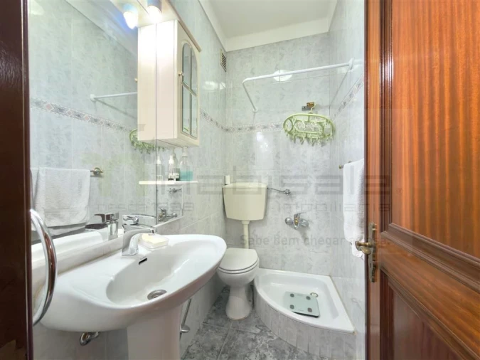 Apartamento T3 para Venda em Venteira Foto 21