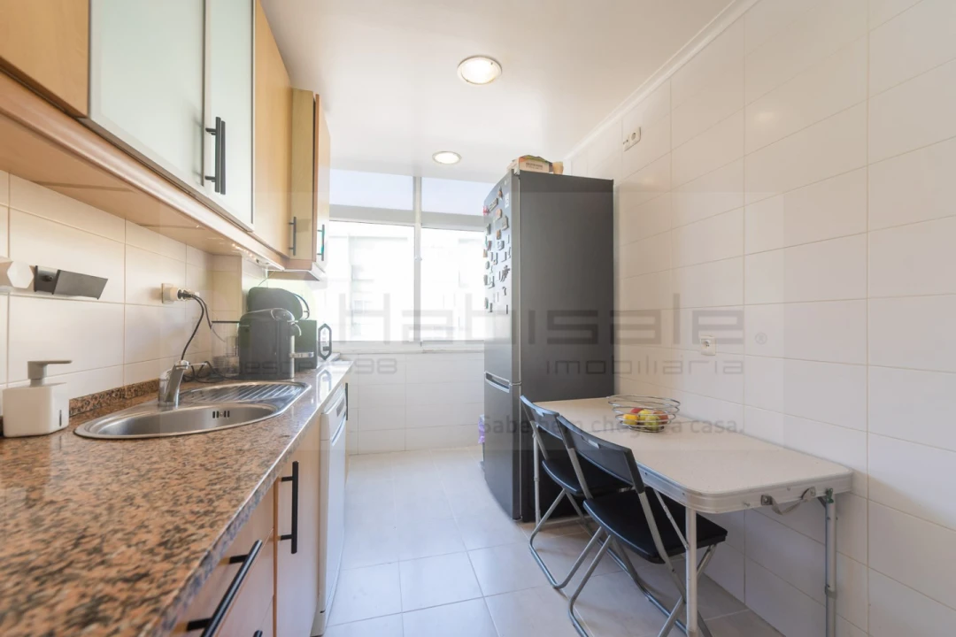 Apartamento T3 para Venda em Algueirão-Mem Martins Foto 24
