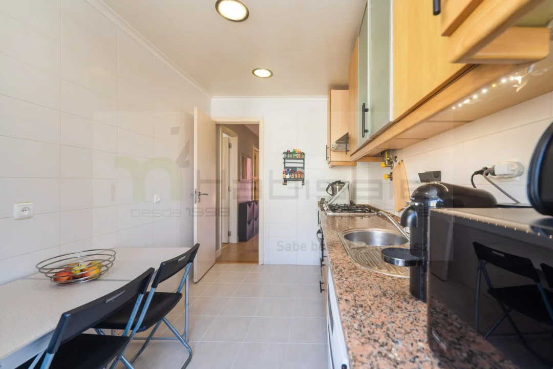 Apartamento T3 para Venda em Algueirão-Mem Martins Foto 28