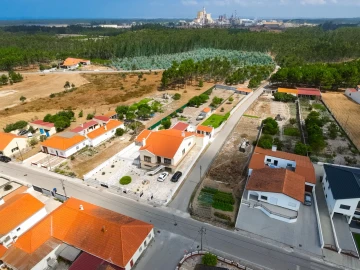 Moradia T7 para Venda em Marinha das Ondas