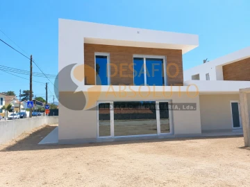 Moradia para Venda em Azeitão (São Lourenço e São Simão)