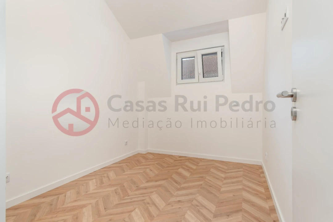 Moradia T3 para Venda em União das Freguesias de Setúbal Foto 31