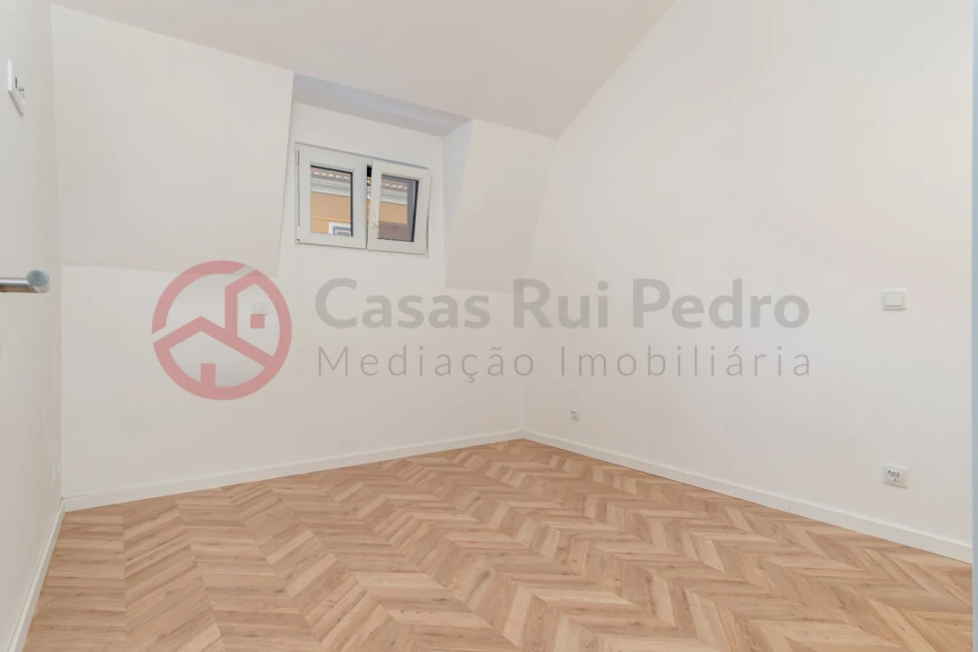 Moradia T3 para Venda em União das Freguesias de Setúbal Foto 32