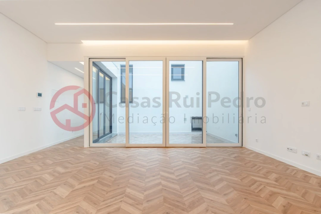 Moradia T3 para Venda em União das Freguesias de Setúbal Foto 21