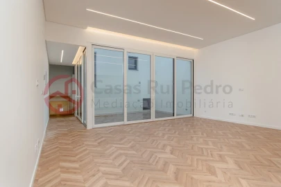 Moradia T3 para Venda em União das Freguesias de Setúbal