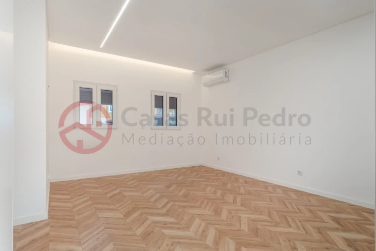 Moradia T3 para Venda em União das Freguesias de Setúbal Foto 30