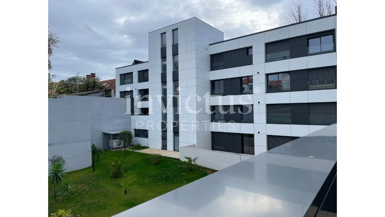 Apartamento T3 para Venda em Cedofeita, Santo Ildefonso, Sé, Miragaia, São Nicolau e Vitória Foto 1