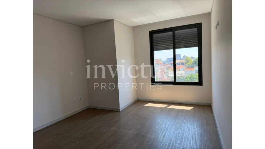 Apartamento T3 para Venda em Cedofeita, Santo Ildefonso, Sé, Miragaia, São Nicolau e Vitória Foto 5