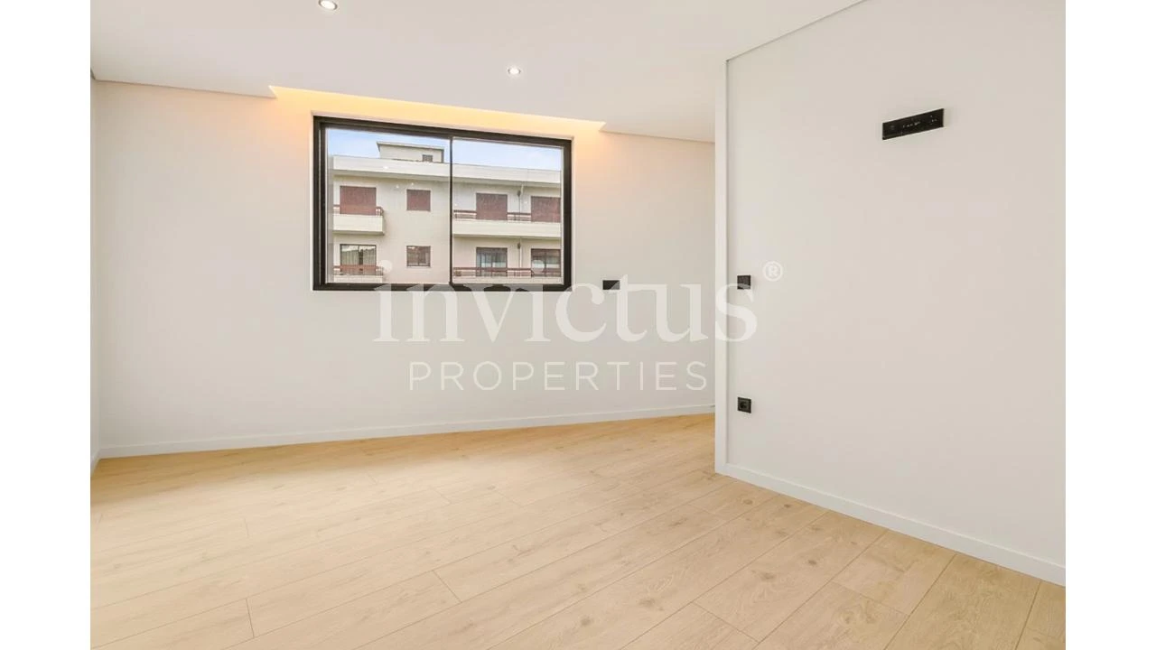 Apartamento T4 para Venda em Gondomar (São Cosme), Valbom e Jovim Foto 13