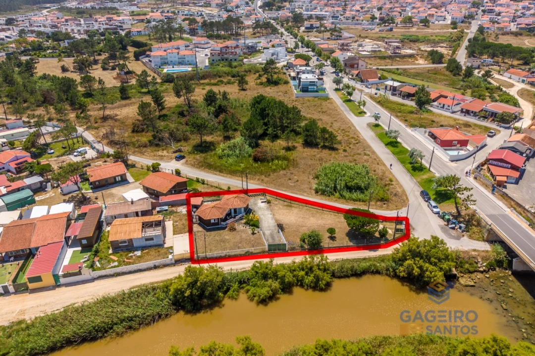 Moradia T2 para Venda em Tornada e Salir do Porto Foto 22