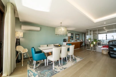 Apartamento T5 para Venda em Canidelo