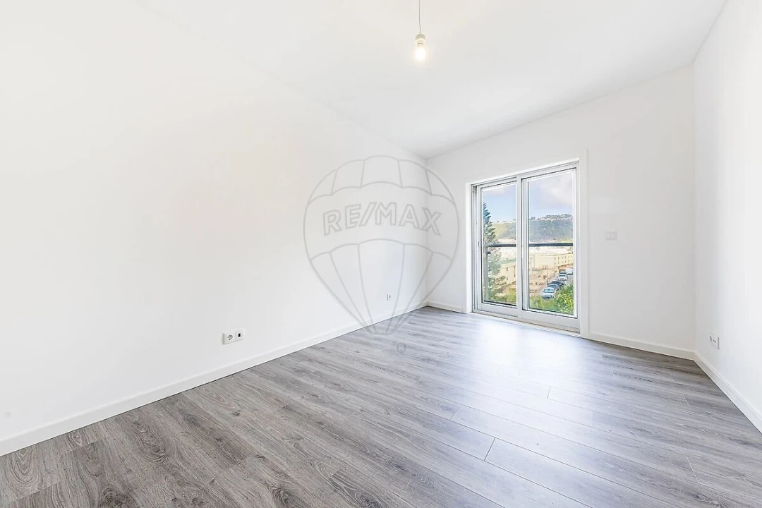 Apartamento T2 para Venda em Sesimbra (Santiago) Foto 4