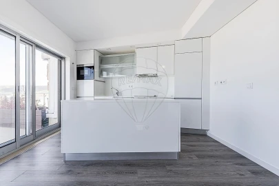 Apartamento T2 para Venda em Sesimbra (Santiago)