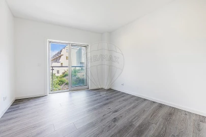 Apartamento T2 para Venda em Sesimbra (Santiago)
