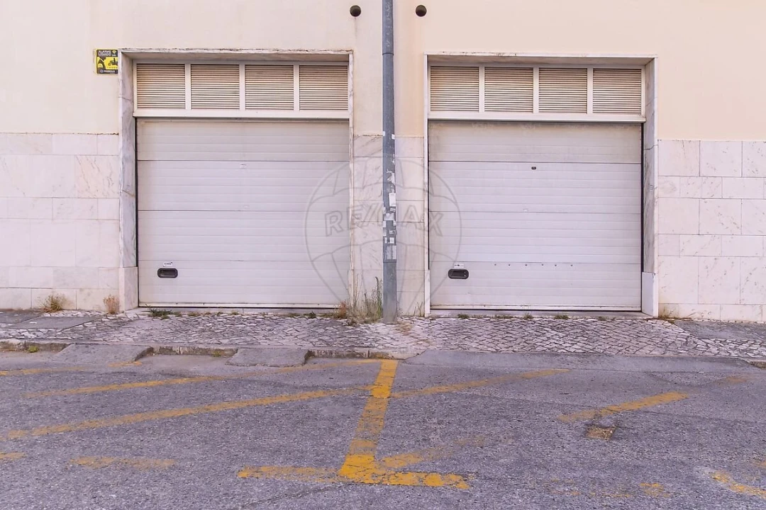 Apartamento T2 para Venda em Póvoa de Santa Iria e Forte da Casa Foto 24