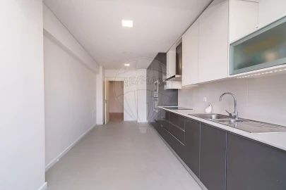 Apartamento T2 para Venda em Póvoa de Santa Iria e Forte da Casa