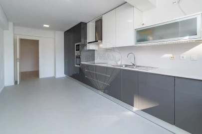Apartamento T2 para Venda em Póvoa de Santa Iria e Forte da Casa