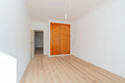 Apartamento T2 para Venda em Póvoa de Santa Iria e Forte da Casa