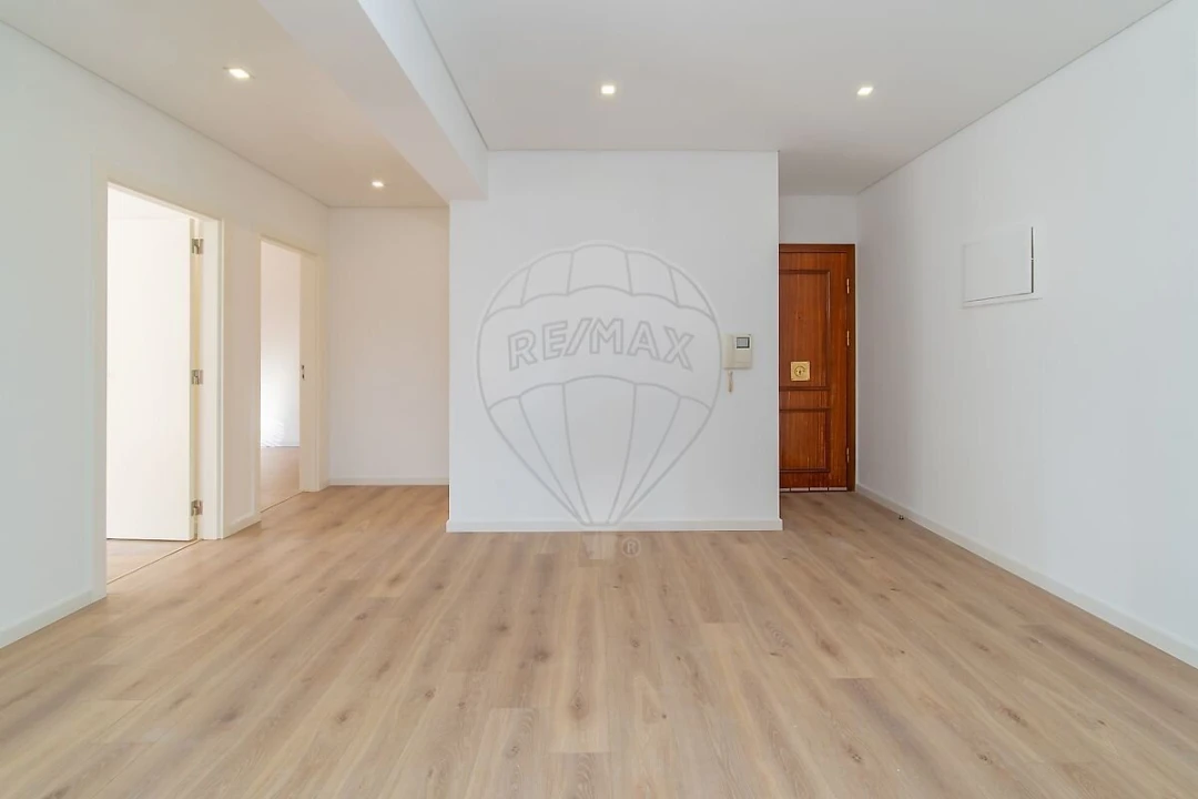 Apartamento T2 para Venda em Póvoa de Santa Iria e Forte da Casa Foto 10