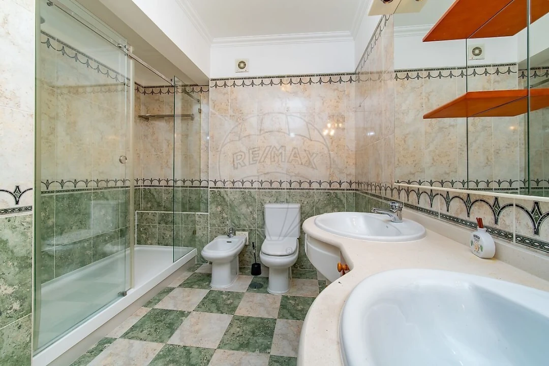 Apartamento T2 para Venda em Póvoa de Santa Iria e Forte da Casa Foto 19