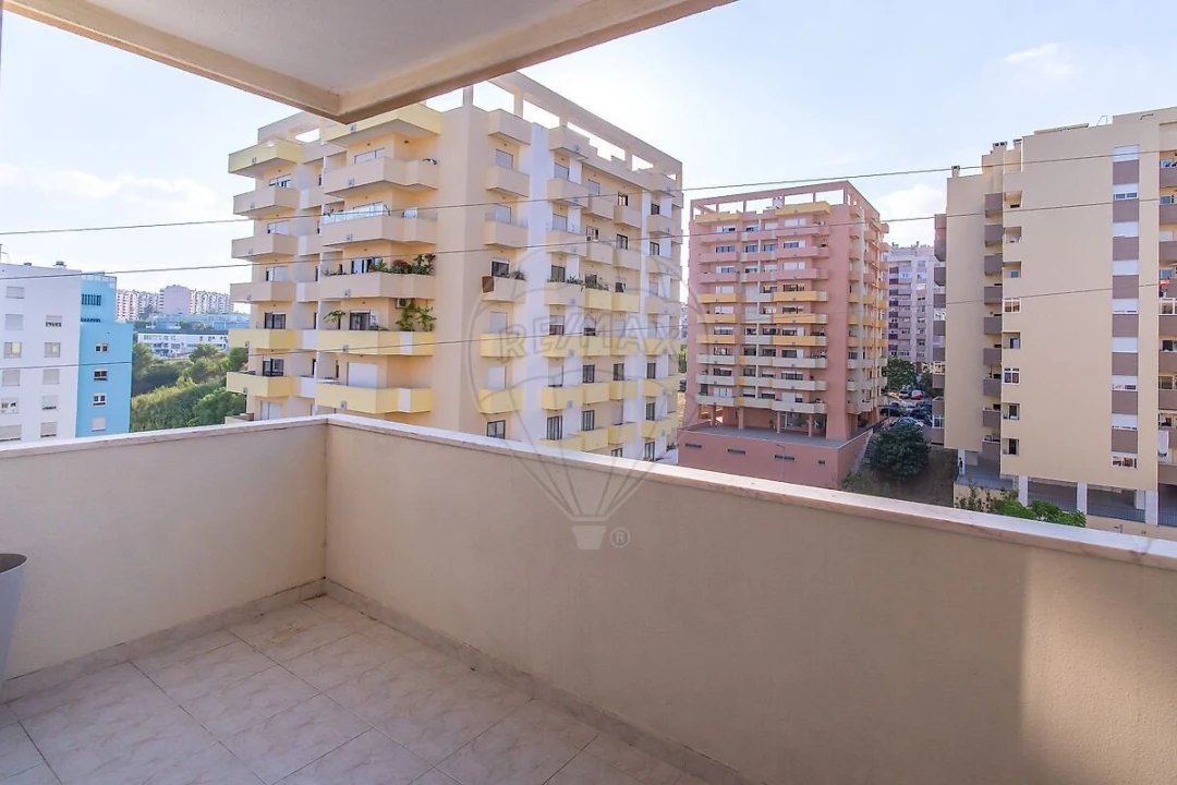 Apartamento T2 para Venda em Póvoa de Santa Iria e Forte da Casa Foto 9
