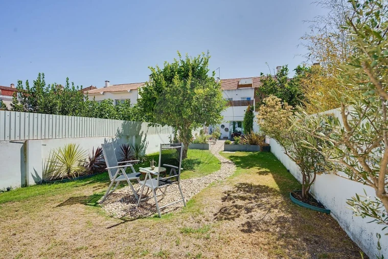 Apartamento T2 para Venda em Alcochete Foto 14