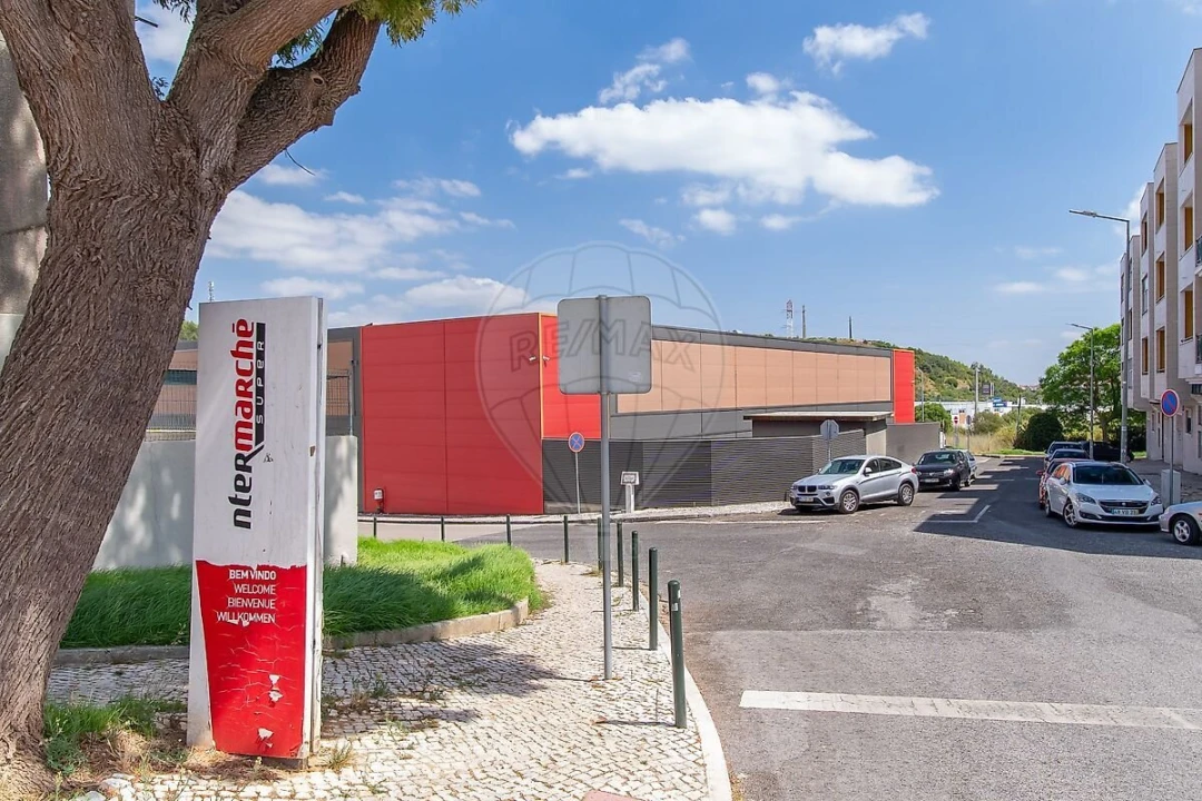 Moradia T2 para Venda em Vialonga Foto 25