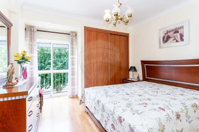 Apartamento T3 para Venda em Agualva e Mira-Sintra