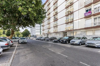 Apartamento T3 para Venda em Agualva e Mira-Sintra