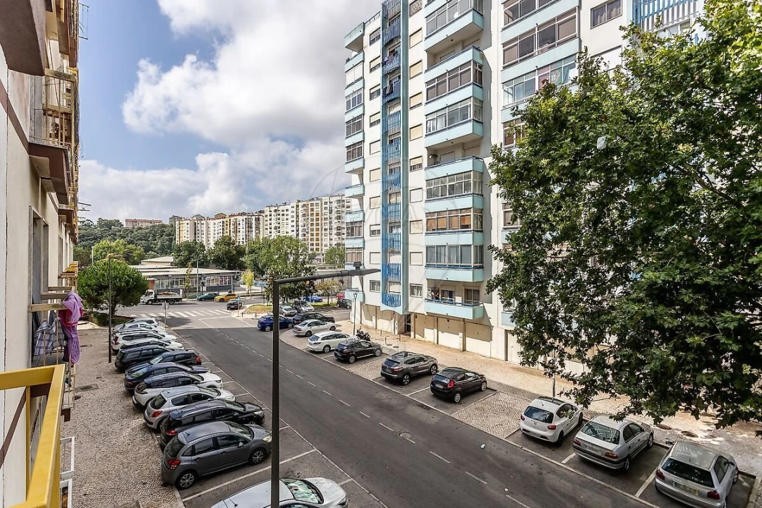 Apartamento T3 para Venda em Agualva e Mira-Sintra Foto 15