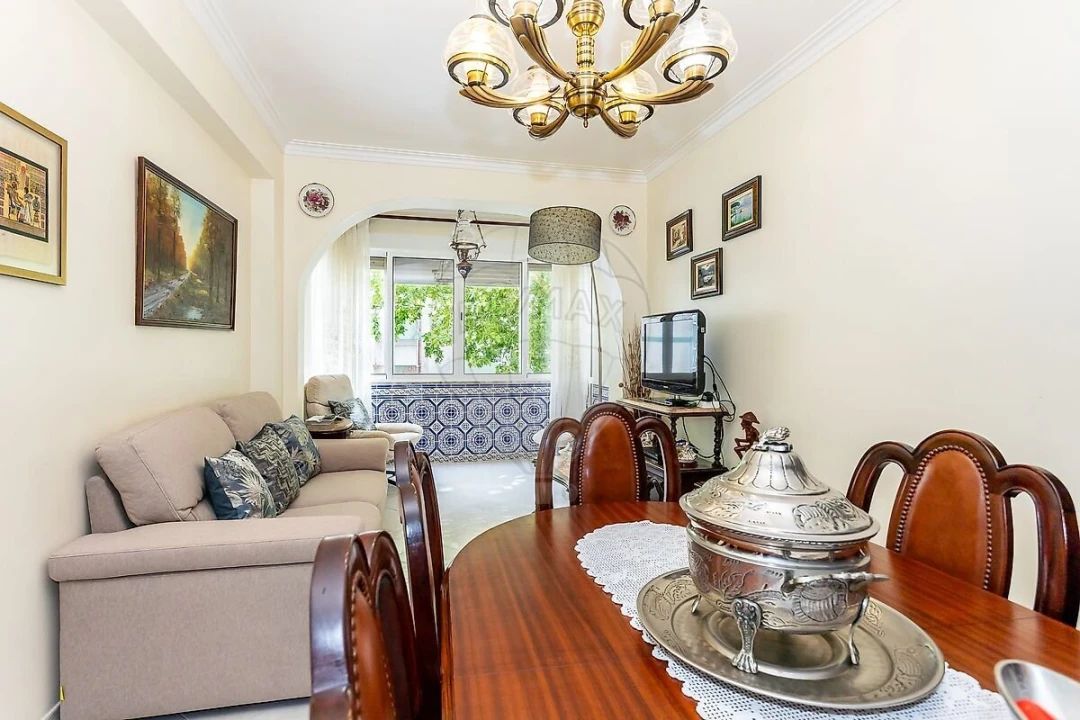 Apartamento T3 para Venda em Agualva e Mira-Sintra Foto 4