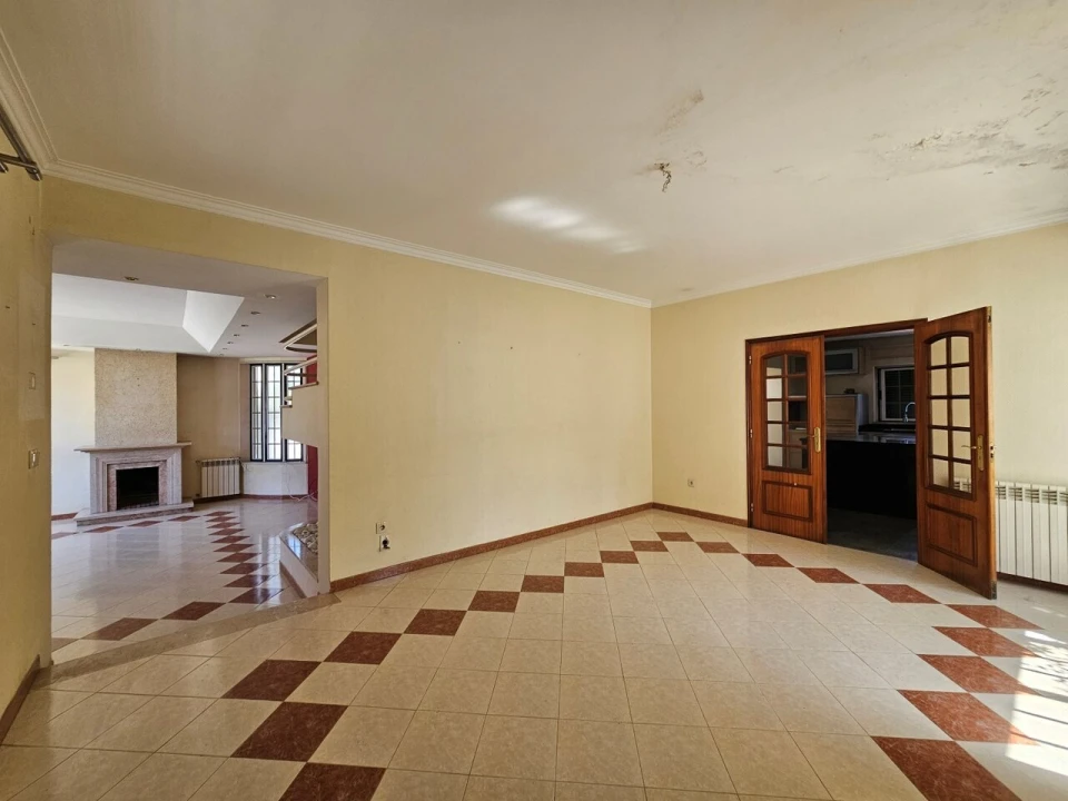 Moradia T5 para Venda em Ericeira Foto 2