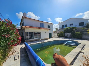 Moradia T5 para Venda em Ericeira