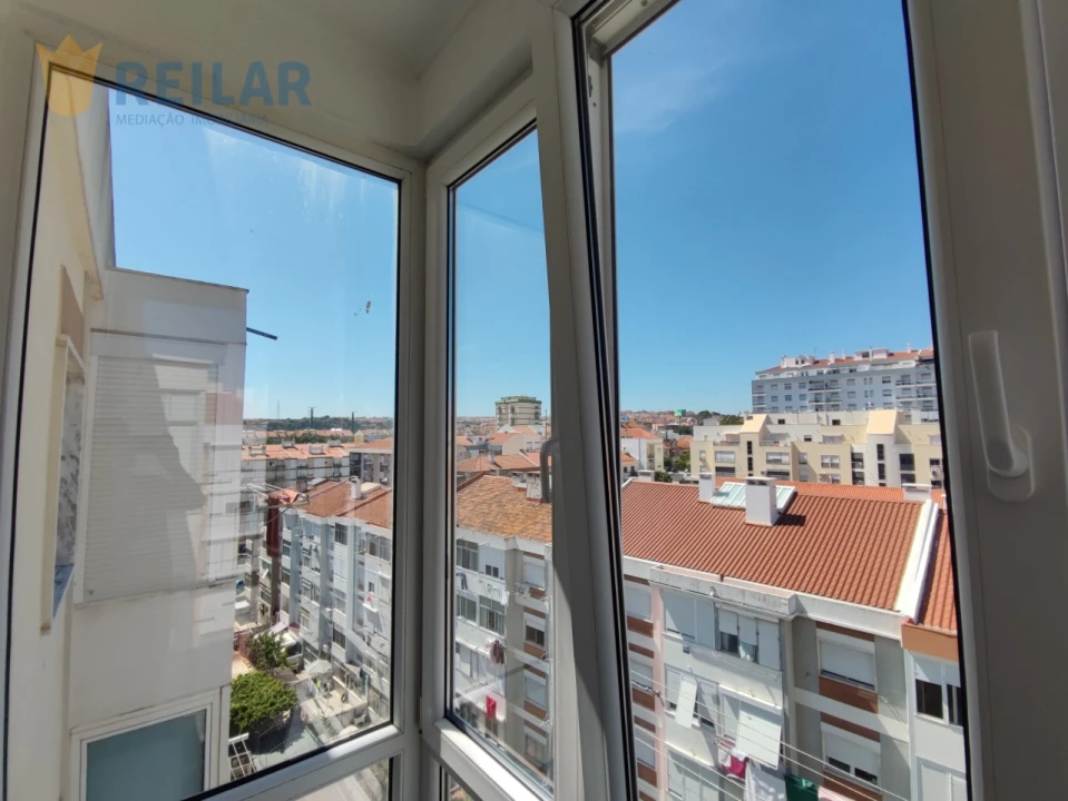 Apartamento T3 para Arrendamento em Santa Iria de Azoia, São João da Talha e Bobadela Foto 6