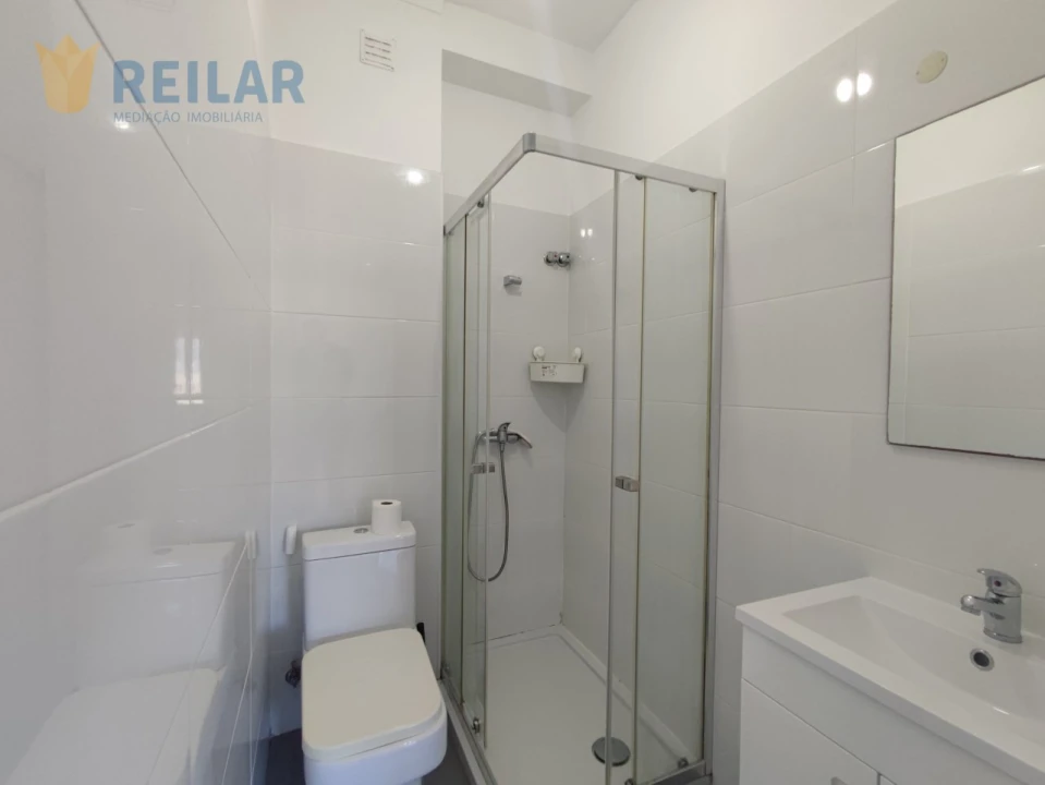 Apartamento T3 para Arrendamento em Santa Iria de Azoia, São João da Talha e Bobadela Foto 22