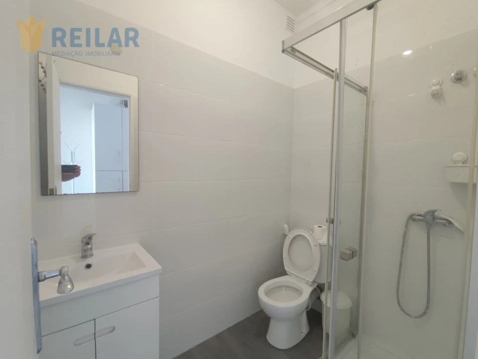 Apartamento T3 para Arrendamento em Santa Iria de Azoia, São João da Talha e Bobadela Foto 21