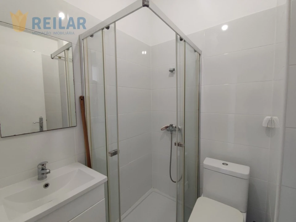 Apartamento T3 para Arrendamento em Santa Iria de Azoia, São João da Talha e Bobadela Foto 23