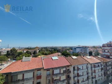 Apartamento T3 para Arrendamento em Santa Iria de Azoia, São João da Talha e Bobadela