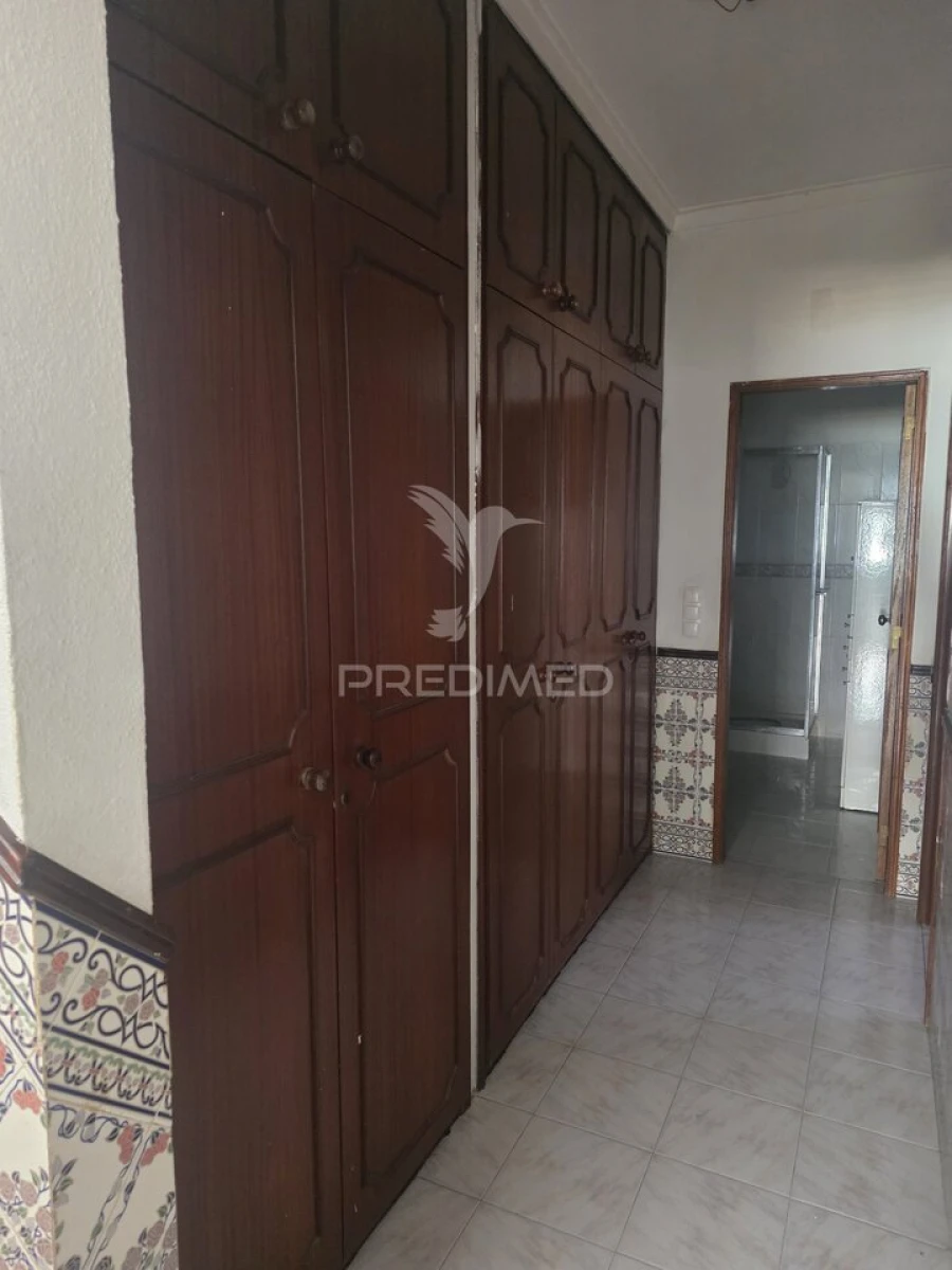 Moradia T4 para Venda em Póvoa de Santa Iria e Forte da Casa Foto 9
