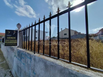 Terreno para Venda em Charneca de Caparica e Sobreda