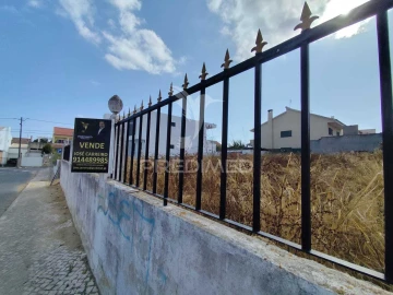 Terreno para Venda em Charneca de Caparica e Sobreda