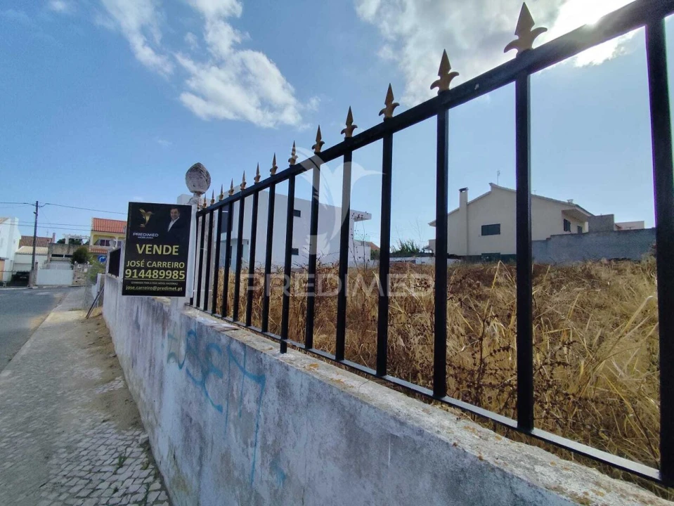 Terreno para Venda em Charneca de Caparica e Sobreda Foto 6