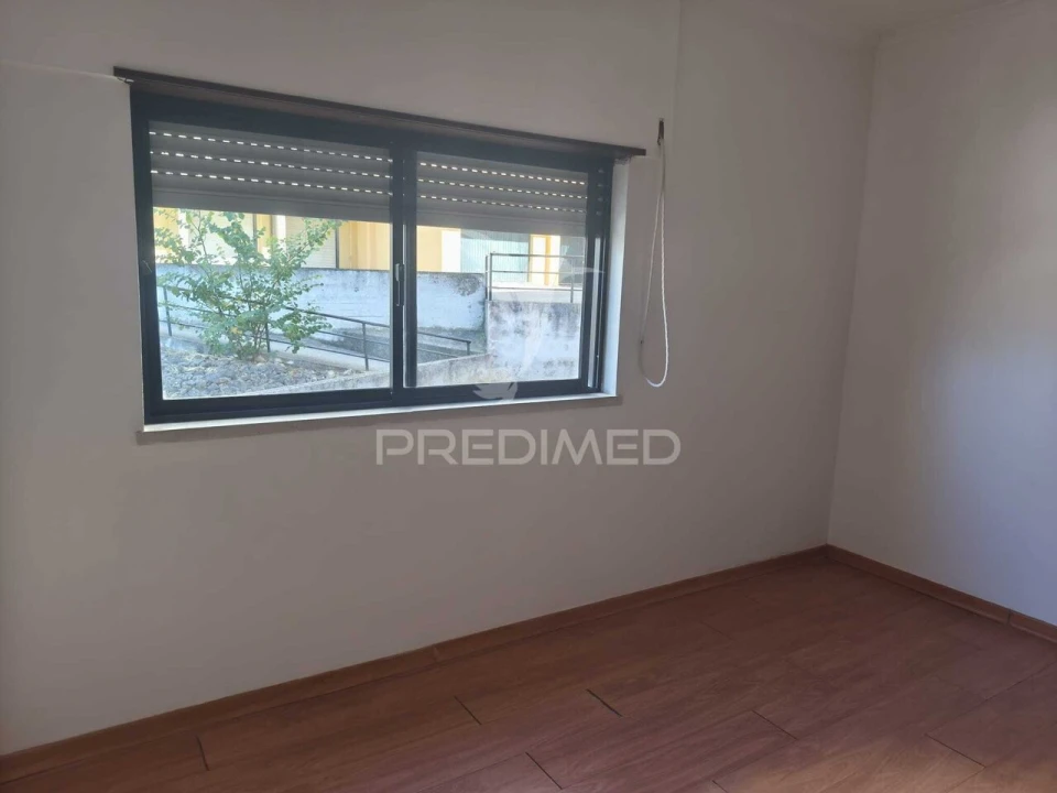 Apartamento T2 para Venda em Arruda dos Vinhos Foto 17