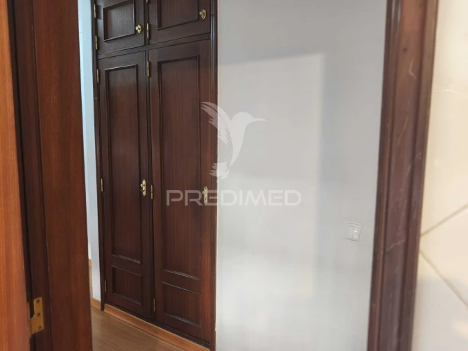 Apartamento T2 para Venda em Arruda dos Vinhos Foto 9
