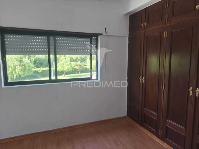 Apartamento T2 para Venda em Arruda dos Vinhos Foto 15