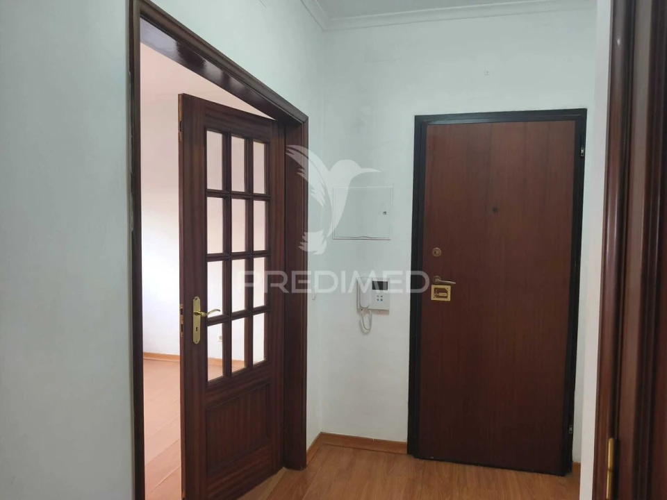 Apartamento T2 para Venda em Arruda dos Vinhos Foto 6